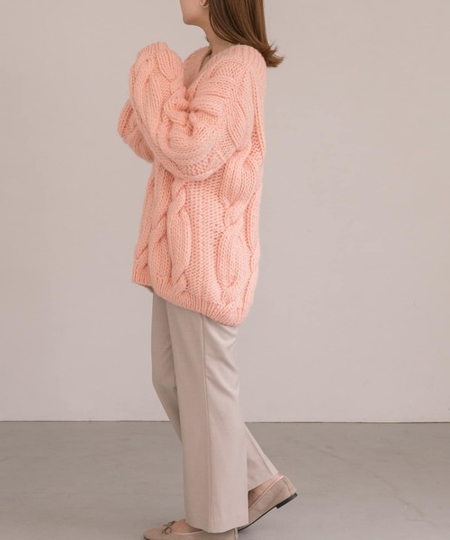 URBAN RESEARCH ROSSO WOMEN（アーバンリサーチ　ロッソ）の「『別注』MIRSTORES×ROSSO　HAND MADE V-NECK SWEATER（ニット/セーター・レディース・ダークブラウン/ライトピンク/グレー・MEDIUM）」の5枚目の写真