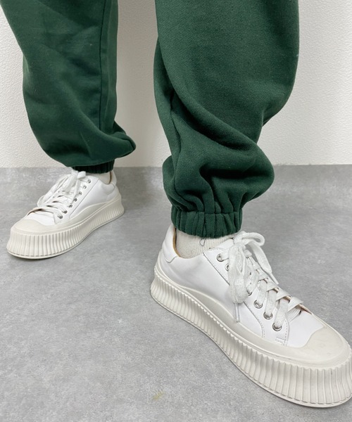 nemne store(ネンネストア)の「走り出す裏起毛スウェットパンツ(スウェットパンツ・レディース・ネイビー/グリーン/オートミール・フリー)」の4枚目の写真