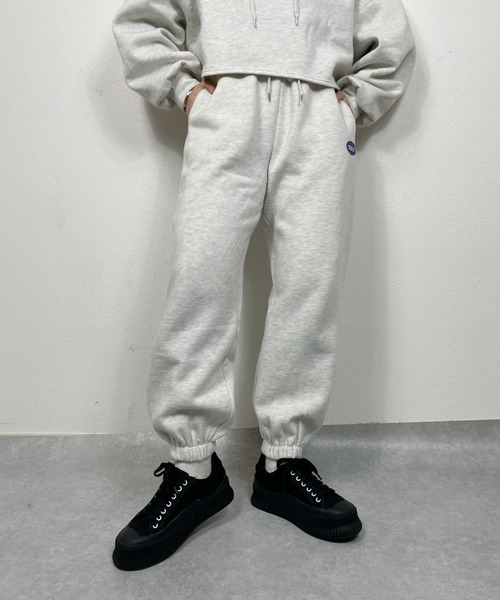 nemne store(ネンネストア)の「走り出す裏起毛スウェットパンツ(スウェットパンツ・レディース・ネイビー/グリーン/オートミール・フリー)」の9枚目の写真