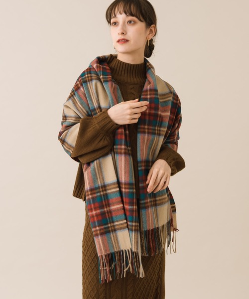 KATHARINE ROSS（キャサリンロス）の「【KATHARINE ROSS】カシミヤウールチェック柄ストール（ストール/ショール・レディース・ベージュ/グリーン・MEDIUM）」の4枚目の写真