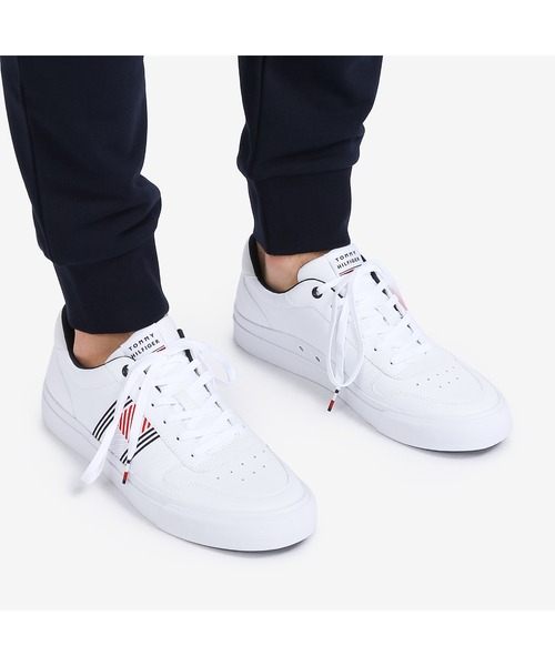 TOMMY HILFIGER（トミーヒルフィガー）の「レザーフラッグスニーカー（スニーカー・メンズ・ホワイト/ネイビー・26cm/26.5cm/27.5cm/28cm）」の10枚目の写真