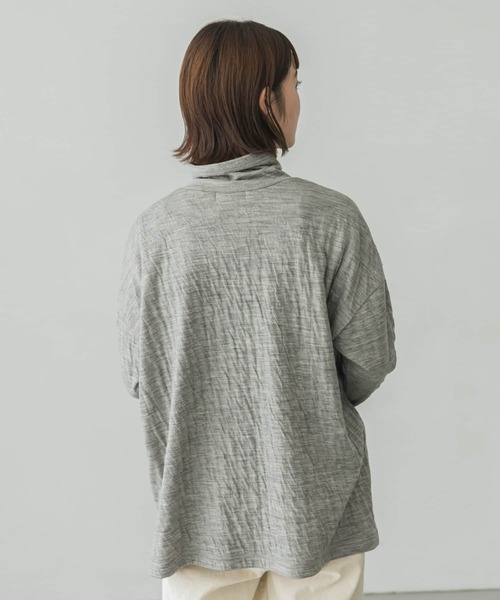 かぐれ(カグレ)の「ウールコットンワイドタートル(Tシャツ/カットソー・レディース・チャコールグレー/ライトグレー・FREE)」の15枚目の写真