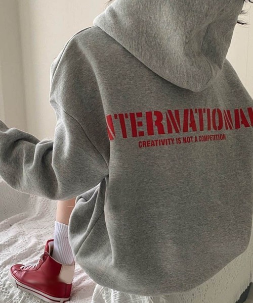 Dalfwin(ダールフィン)の「韓国スウェット 裏起毛 INTERNATIONALバックロゴフーディー パーカー オーバーサイズ(パーカー・レディース・グレー/ホワイト系その他/ブラック・FREE)」の15枚目の写真