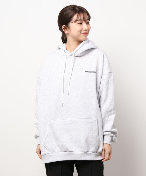 Dalfwin(ダールフィン)の「韓国スウェット 裏起毛 INTERNATIONALバックロゴフーディー パーカー オーバーサイズ(パーカー・レディース・グレー/ホワイト系その他/ブラック・FREE)」の4枚目の写真