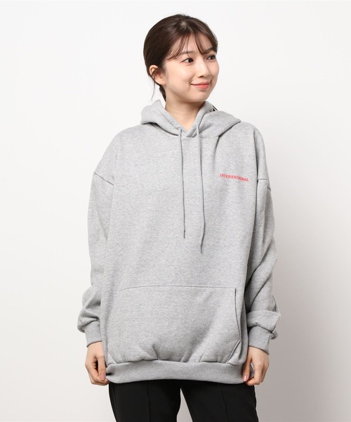 Dalfwin(ダールフィン)の「韓国スウェット 裏起毛 INTERNATIONALバックロゴフーディー パーカー オーバーサイズ(パーカー・レディース・グレー/ホワイト系その他/ブラック・FREE)」の10枚目の写真