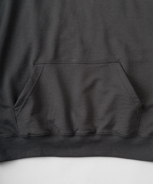 POWER TO THE PEOPLE（パワートゥーザピープル）の「【POWER TO THE PEOPLE/パワー トゥザ ピープル】 バックデザイン Hippie＆Wagon 刺繍 プルパーカー（パーカー・レディース・チャコールグレー/オレンジ/マルチ/グレイッシュベージュ・M/L/XL）」の11枚目の写真