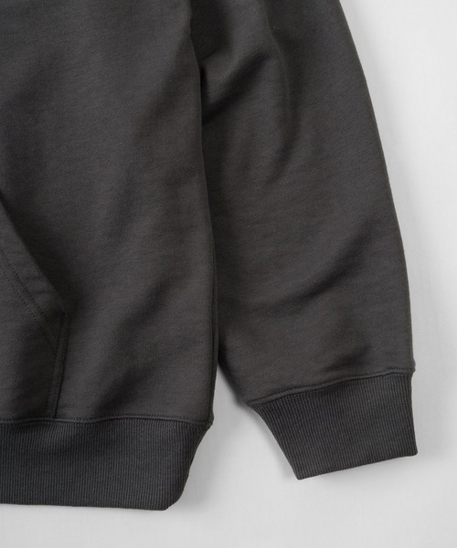 POWER TO THE PEOPLE（パワートゥーザピープル）の「【POWER TO THE PEOPLE/パワー トゥザ ピープル】 バックデザイン Hippie＆Wagon 刺繍 プルパーカー（パーカー・レディース・チャコールグレー/オレンジ/マルチ/グレイッシュベージュ・M/L/XL）」の9枚目の写真