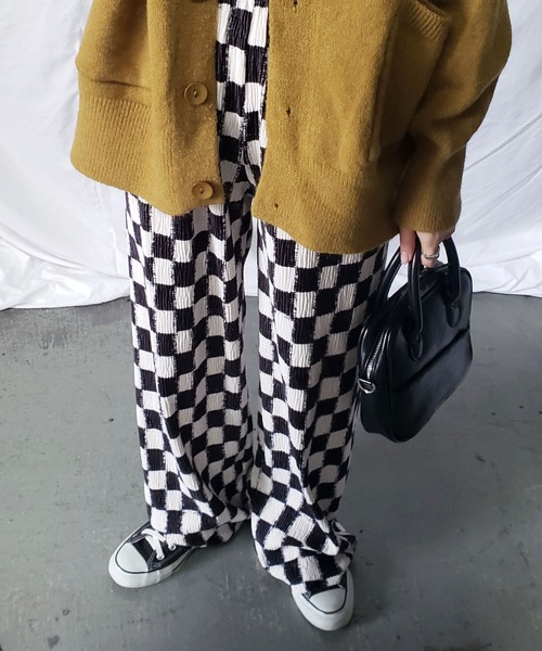 me+em select（ミームセレクト）の「【 ３COLOR 】ブロックチェックスムースベロアパンツ（その他パンツ・レディース・ブラウン/ブラック/グレー・FREE）」の4枚目の写真