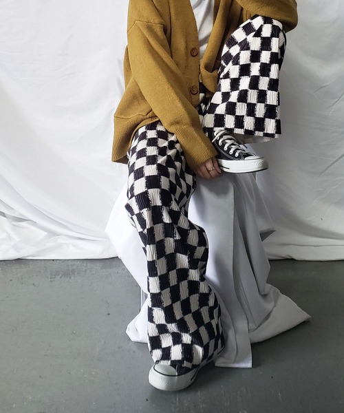 me+em select（ミームセレクト）の「【 ３COLOR 】ブロックチェックスムースベロアパンツ（その他パンツ・レディース・ブラウン/ブラック/グレー・FREE）」の14枚目の写真