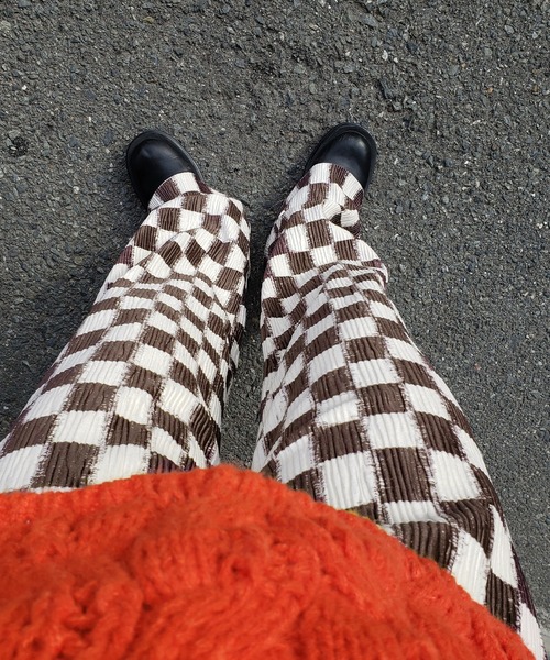 me+em select（ミームセレクト）の「【 ３COLOR 】ブロックチェックスムースベロアパンツ（その他パンツ・レディース・ブラウン/ブラック/グレー・FREE）」の16枚目の写真