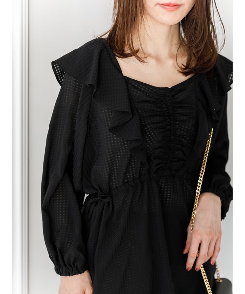 SLURR（スラ―）の「2Wayシアーギンガムフリルチュニック（シャツ/ブラウス・レディース・オフホワイト/ブラック/アイボリー・FREE）」の17枚目の写真