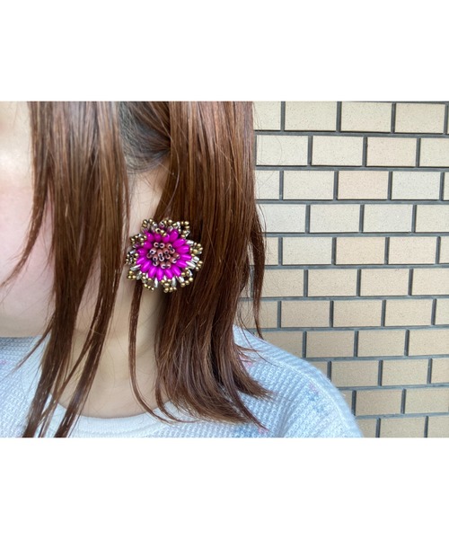 【華やかさプラス！】ピアス・ポインティ フラワー LVブリーズ 華やかで可愛い♪】Louis Vuitton ピアス フラワー LVブリーズ