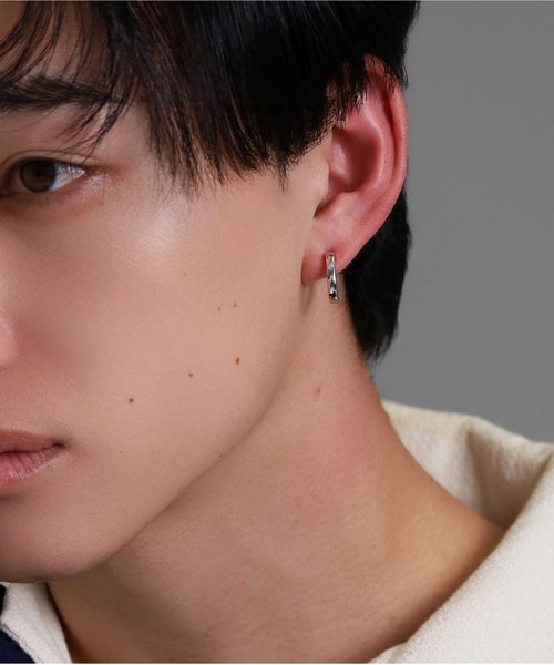 LION HEART（ライオンハート）の「LH for Gift シルバーイヤリング/ツイストテクスチャー/シルバー925（イヤリング・メンズ・シルバー/ブラック・ONE SIZE）」の19枚目の写真