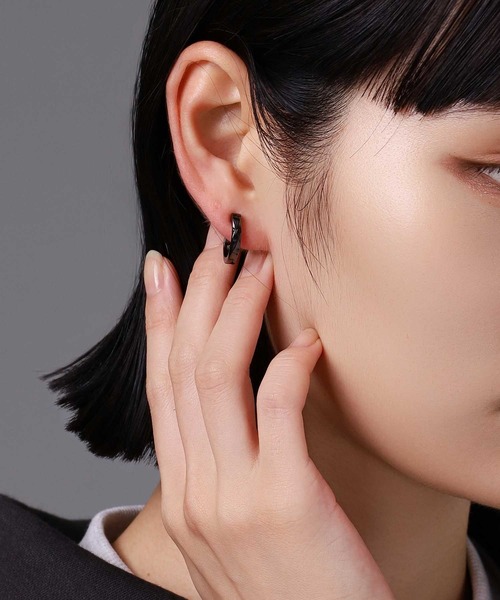 LION HEART（ライオンハート）の「LH for Gift シルバーイヤリング/ツイストテクスチャー/シルバー925（イヤリング・メンズ・シルバー/ブラック・ONE SIZE）」の14枚目の写真