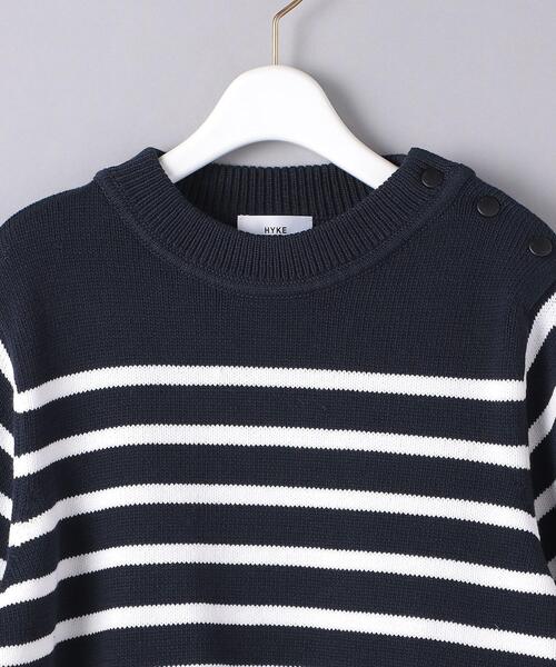 HYKE(ハイク)の「<HYKE(ハイク)>STRIPED ベルスリーブ ニット(ニット/セーター・レディース・ネイビー・1)」の9枚目の写真