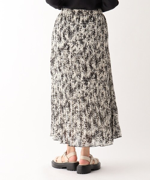 OPAQUE.CLIP（オペークドットクリップ）の「◆ドットプリントエアリージャカード マジョリカプリーツスカート（スカート・レディース・ブルー系5/ブラック系・38/40）」の5枚目の写真