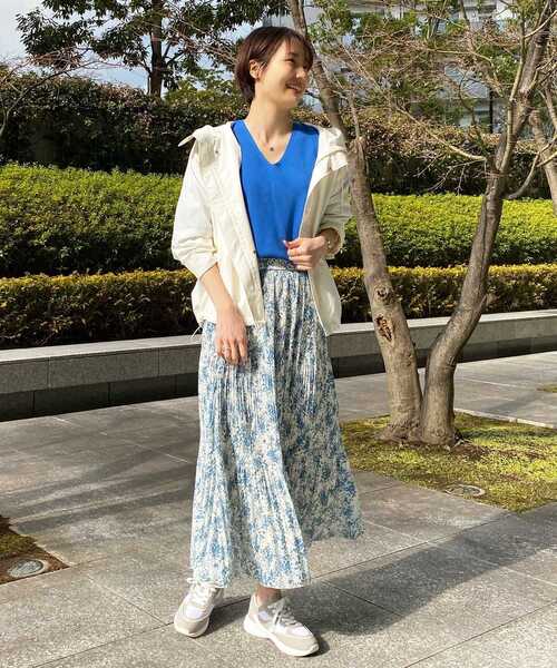 OPAQUE.CLIP（オペークドットクリップ）の「◆ドットプリントエアリージャカード マジョリカプリーツスカート（スカート・レディース・ブルー系5/ブラック系・38/40）」の15枚目の写真