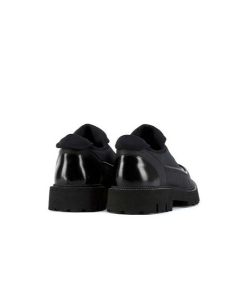 EMPORIO ARMANI(エンポリオアルマーニ)の「【エンポリオ アルマーニ】レースアップ ブラッシュドレザー ラグソール(ドレスシューズ・メンズ・ブラック・8/7/6/9)」の3枚目の写真