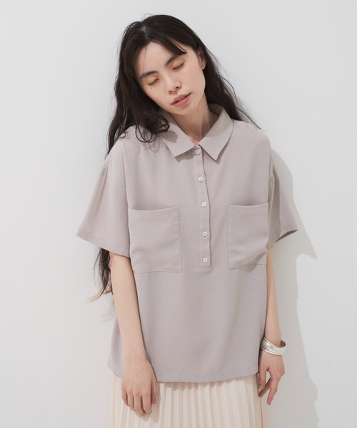 Libra Cue(リブラ キュー)の「“ビッグポケットとろみシャツ” 大きめなパッチポケットとサラリとした素材感がポイント、セットアップでも着られるシンプルシャツ(シャツ/ブラウス・レディース・ライトグリーン/グレイッシュベージュ・FREE)」の9枚目の写真