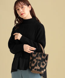 Ray BEAMS | beej × Ray BEAMS / 別注 Velvet Embroidery トートバッグ(トートバッグ)