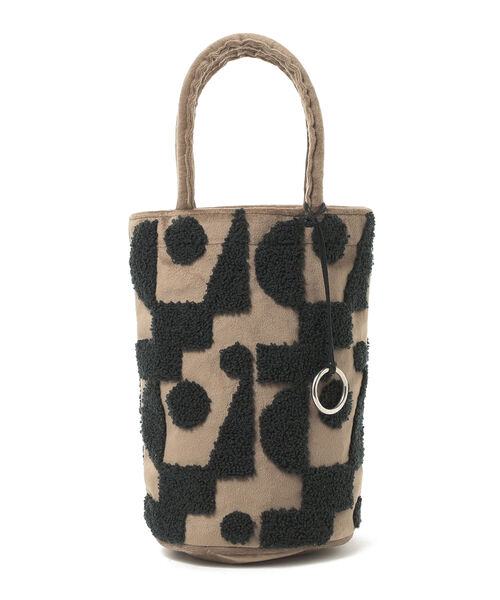 Ray BEAMS（レイビームス）の「beej × Ray BEAMS / 別注 Velvet Embroidery トートバッグ（トートバッグ・レディース・ベージュ/グリーン・ONE SIZE）」の4枚目の写真