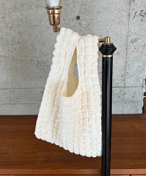 CAPRICIEUX LE'MAGE（カプリシューレマージュ）の「ぽこぽこバッグ（トートバッグ・レディース・ホワイト/ブラック/イエロー・FREE）」の10枚目の写真