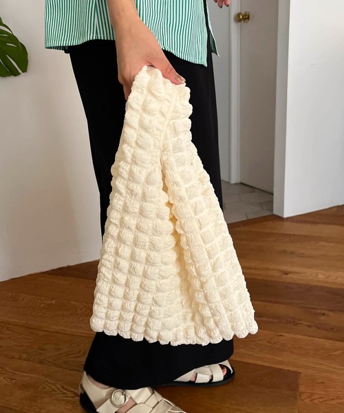 CAPRICIEUX LE'MAGE（カプリシューレマージュ）の「ぽこぽこバッグ（トートバッグ・レディース・ホワイト/ブラック/イエロー・FREE）」の5枚目の写真