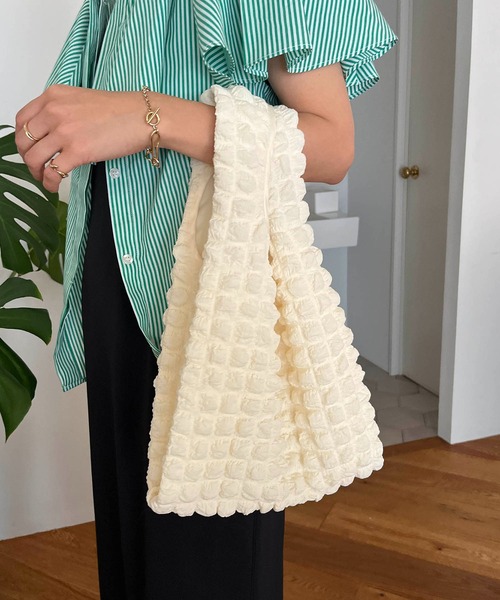 CAPRICIEUX LE'MAGE（カプリシューレマージュ）の「ぽこぽこバッグ（トートバッグ・レディース・ホワイト/ブラック/イエロー・FREE）」の14枚目の写真