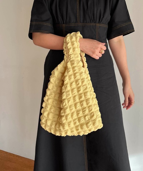 CAPRICIEUX LE'MAGE（カプリシューレマージュ）の「ぽこぽこバッグ（トートバッグ・レディース・ホワイト/ブラック/イエロー・FREE）」の6枚目の写真