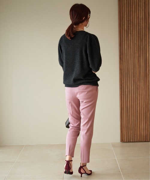 IENA（イエナ）の「T/W サテンストレッチパンツ（その他パンツ・レディース・ネイビー/ベージュ/ピンク・38/40/36/34）」の21枚目の写真