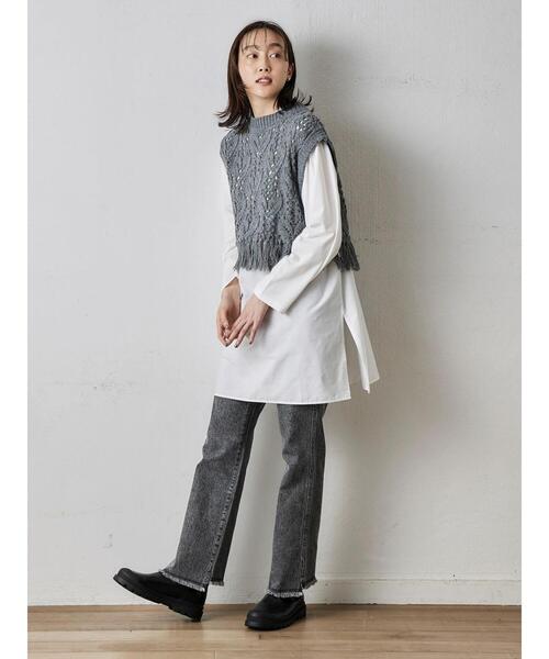 Green　Parks（グリーンパークス）の「セミフレアデニムパンツ（その他パンツ・レディース・ブラック/グレー/ワンウォッシュ・S/M）」の4枚目の写真