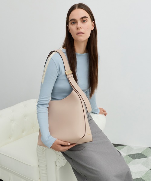 CHARLES & KEITH（チャールズ & キース）の「Edna エドナ トートバッグ（トートバッグ・レディース・ブラウン系その他4/クリーム/チョコ/オートミール/ブラック・L）」の5枚目の写真