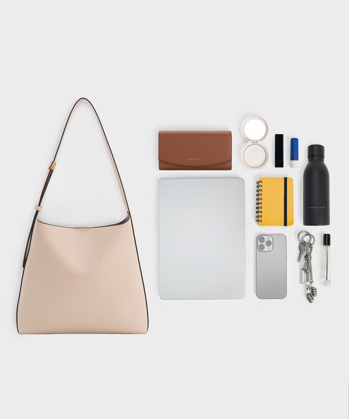 チャールズアンドキース　トートバッグ CHARLES & KEITH エクストララージ トートバック 【再入荷