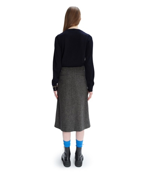 A.P.C.（アーペーセー）の「PULL ROSE 22A（ニット/セーター・レディース・ベージュ/ネイビー・S/M/L）」の9枚目の写真