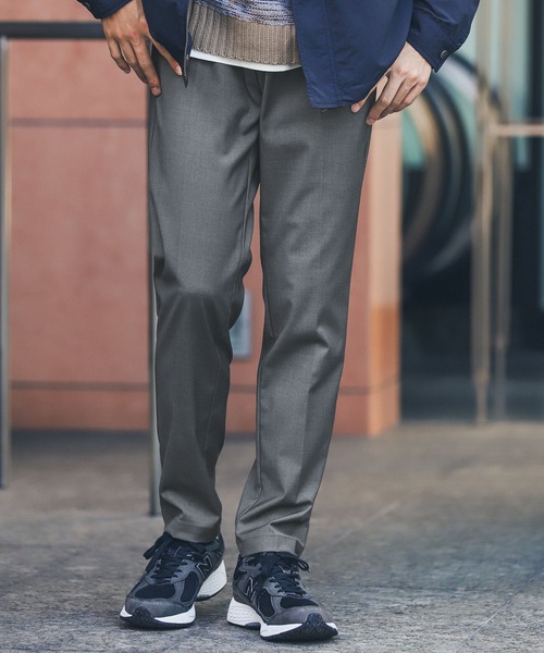 URBAN RESEARCH Sonny Label(アーバンリサーチサニーレーベル)の「センタープレススリムイージーパンツ(スラックス・メンズ・ブラック/グレー/ベージュ・MEDIUM/LARGE)」の3枚目の写真