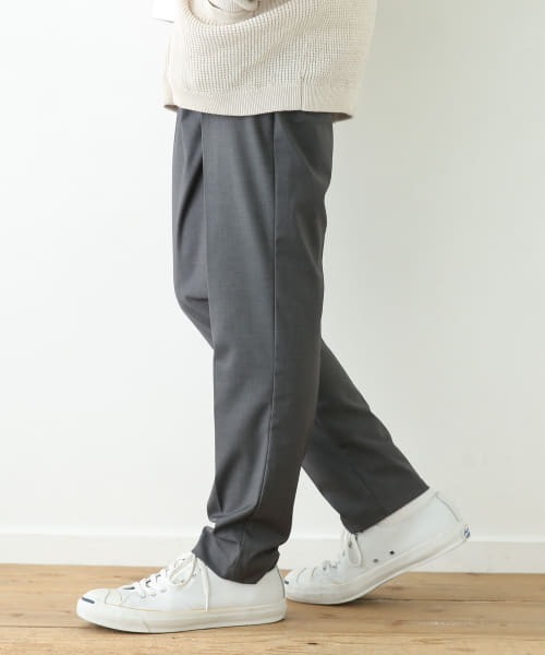 URBAN RESEARCH Sonny Label(アーバンリサーチサニーレーベル)の「センタープレススリムイージーパンツ(スラックス・メンズ・ブラック/グレー/ベージュ・MEDIUM/LARGE)」の17枚目の写真