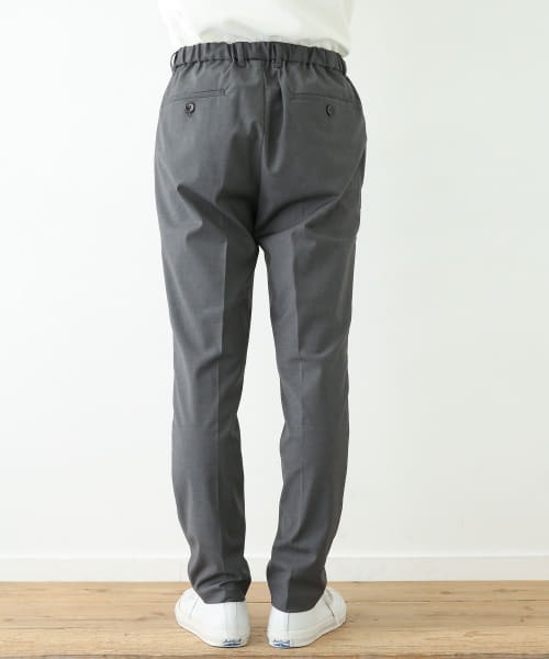 URBAN RESEARCH Sonny Label(アーバンリサーチサニーレーベル)の「センタープレススリムイージーパンツ(スラックス・メンズ・ブラック/グレー/ベージュ・MEDIUM/LARGE)」の6枚目の写真