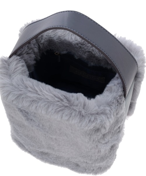 ALEXIA STAM（アリシアスタン）の「Eco Fur Cube Hand Bag /エコファーキューブハンドバッグ（ハンドバッグ・レディース・ベージュ/ブルー/オレンジ系その他・FREE）」の21枚目の写真