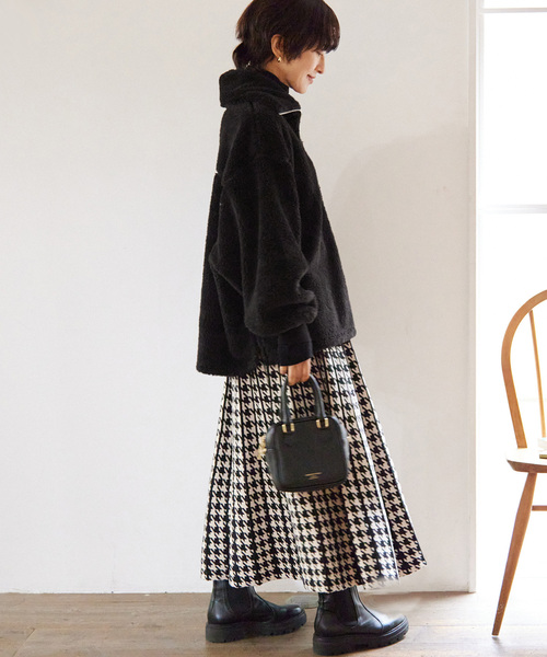 JOURNAL STANDARD relume（ジャーナルスタンダード　レリューム）の「ボアハーフジッププルオーバー（その他トップス・レディース・ブラック/アイボリー・FREE）」の11枚目の写真