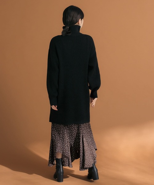 HEYUMM（ヘユム）の「ハーフジップニットミニワンピース（ワンピース・レディース・ブラック/アイボリー/ライトベージュ・ONE）」の8枚目の写真