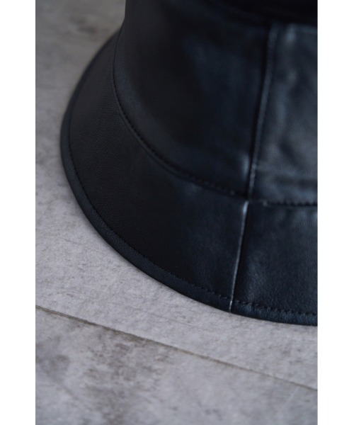 AZUL by moussy（アズールバイマウジー）の「MONOGRAM REVERSIBLE BUCKET HAT/モノグラムリバーシブルバケットハット（ハット・レディース・ライトベージュ/ブラウン/ブラック・FREE）」の12枚目の写真