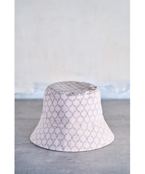AZUL by moussy（アズールバイマウジー）の「MONOGRAM REVERSIBLE BUCKET HAT/モノグラムリバーシブルバケットハット（ハット・レディース・ライトベージュ/ブラウン/ブラック・FREE）」の6枚目の写真