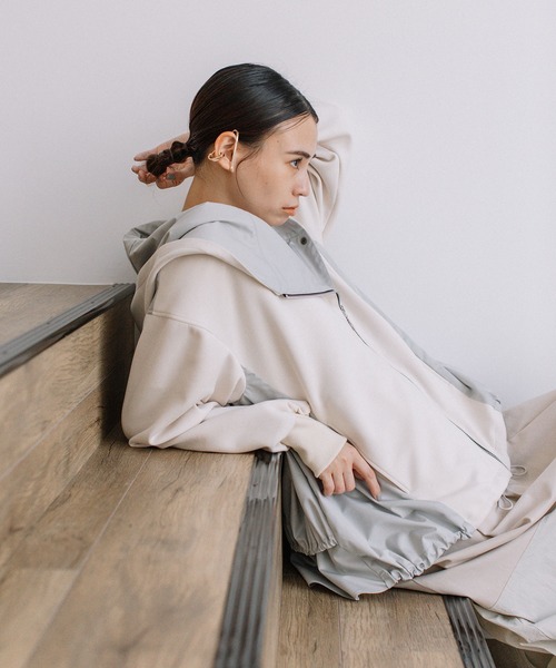 MARECHAL TERRE(マルシャルテル)の「フーディブルゾン(ブルゾン・レディース・アイボリー/ブラック/グレー/ベージュ・MEDIUM)」の8枚目の写真