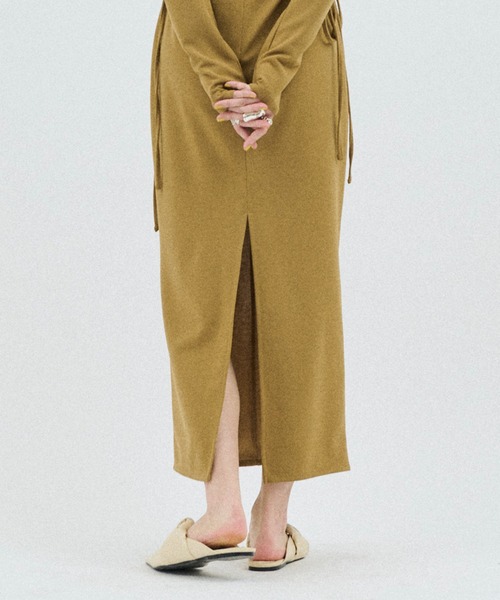 HANNE（アン）の「サイドホールワンピース（ワンピース・レディース・ブラック/キャメル/ネイビー・フリー）」の11枚目の写真