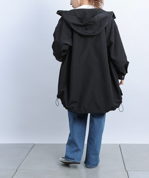 COLONY 2139（コロニートゥーワンスリーナイン）の「ラウンドヘムマウンテンパーカー（マウンテンパーカー・レディース・ベージュ/ブラック/オフホワイト・FREE）」の22枚目の写真