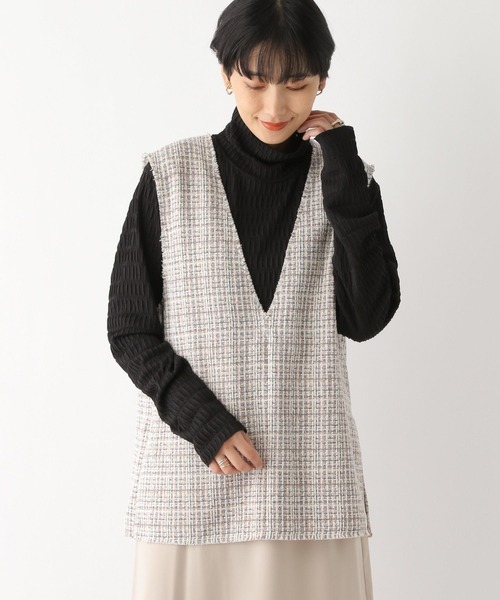 LEPSIM(レプシィム)の「ジガラタートルプルオーバー 182194(Tシャツ/カットソー・レディース・オフホワイト/ライトブルー/ブラック・FREE)」の9枚目の写真