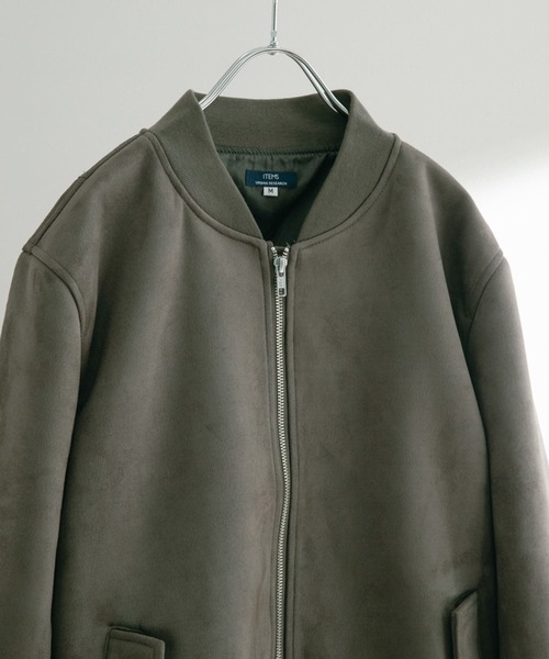 ITEMS URBANRESEARCH（アイテムズ アーバンリサーチ）の「フェイクスエードMA-1（MA-1・メンズ・ベージュ/チャコールグレー/カーキ・MEDIUM/LARGE）」の3枚目の写真