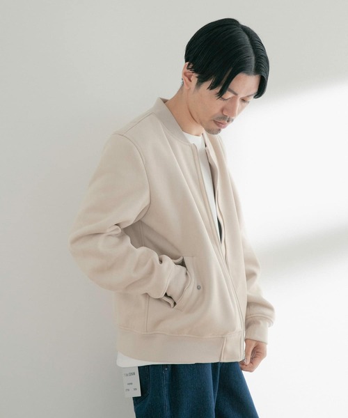 ITEMS URBANRESEARCH（アイテムズ アーバンリサーチ）の「フェイクスエードMA-1（MA-1・メンズ・ベージュ/チャコールグレー/カーキ・MEDIUM/LARGE）」の5枚目の写真