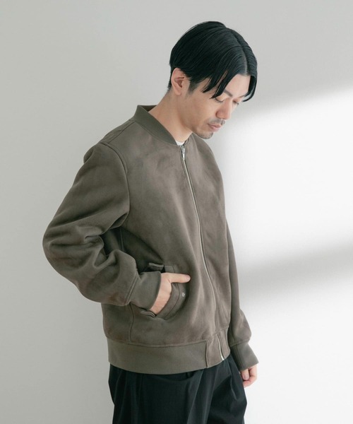 ITEMS URBANRESEARCH（アイテムズ アーバンリサーチ）の「フェイクスエードMA-1（MA-1・メンズ・ベージュ/チャコールグレー/カーキ・MEDIUM/LARGE）」の11枚目の写真