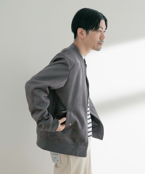 ITEMS URBANRESEARCH（アイテムズ アーバンリサーチ）の「フェイクスエードMA-1（MA-1・メンズ・ベージュ/チャコールグレー/カーキ・MEDIUM/LARGE）」の15枚目の写真